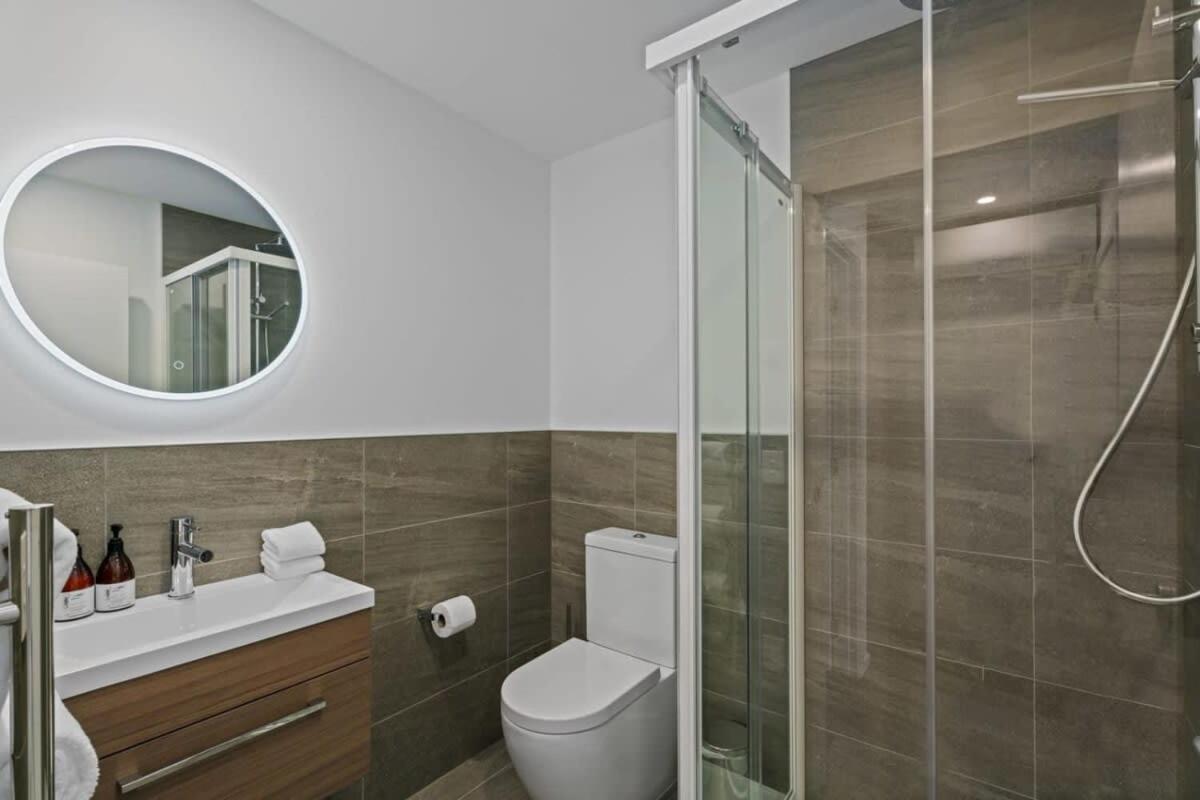 Alps And Lake Retreat Wanaka Albert Town Exteriér fotografie