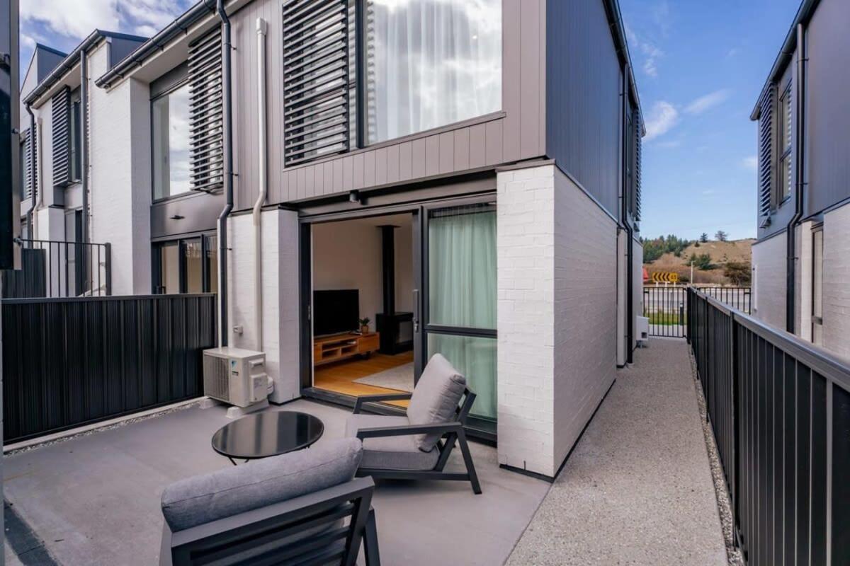 Alps And Lake Retreat Wanaka Albert Town Exteriér fotografie